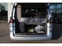 Volkswagen California 180KW-245PK, Hybride, Camper, Standkachel, Keuken met Koelkast, gaspit, stromend water, 230V, elektrisch hef dak, Luifel, slaapmogelijkheid 2 persoon bed, 4 zitplaatsen, watertank, handdouche, vele opberg mogelijkheden,