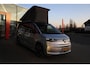 Volkswagen California 180KW-245PK, Hybride, Camper, Standkachel, Keuken met Koelkast, gaspit, stromend water, 230V, elektrisch hef dak, Luifel, slaapmogelijkheid 2 persoon bed, 4 zitplaatsen, watertank, handdouche, vele opberg mogelijkheden,