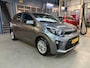 Kia Picanto 1.0 DPi 67pk 5-zits DynamicLine | Apple carplay / Android auto | Camera | Lm velgen | Cruise control | All season banden | NAP | Rijklaar prijs!