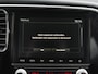 Mitsubishi Outlander 2.0 Business Edition Navigatie Carplay Alcantara Bekleding 18 inch velgen Elektrische achterklep