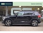 Volvo XC40 2.0 T5 AWD R-Design met PANO|HARMAN|TREKHAAK|CAMER