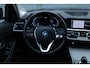 BMW 3-Serie Touring 330e Business Edition Plus Individual / Leder / LED /