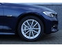 BMW 3-Serie Touring 330e Business Edition Plus Individual / Leder / LED /