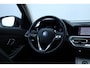 BMW 3-Serie Touring 330e Business Edition Plus Individual / Leder / LED /