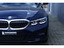 BMW 3-Serie Touring 330e Business Edition Plus Individual / Leder / LED /
