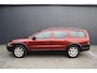 Volvo V70 Cross Country 2.4 T Comfort Line AUTOMAAT - KOPPAKKING DEFECT