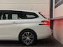Peugeot 308 SW 1.2 PureTech Cruise Control, NAP, Navigatie, Airco, USB, Elek Ramen, Xenon, Electronic Climate Control, Radio