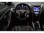 Hyundai i30 1.6 GDI Go! Plus 2015 | Airco | Navigatie | Cruise Control | Stoelverwarming | Stuurwiel Multifunctioneel | Climate Control | Lederen Bekleding | Achteruitrij Camera | Boekjes | 2 Sleutels | Nationale Autopas
