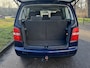 Volkswagen Touran 1.6-16V FSI 7 PERSOONS ( 2X !)