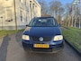 Volkswagen Touran 1.6-16V FSI 7 PERSOONS ( 2X !)