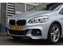 BMW 2-Serie Active Tourer 218i Centennial High Executive LED | Leder | Clima | Cruise | Camera | Afn. Trekhaak | Navi | HUD | M-Sport | PDC V+A Paasmaandag van 10:00 tot 16:00 geopend!