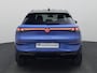 Volkswagen T-Roc 1.5eTsi/150PK R Line First Edition Black Style DSG · Navigatie · 360°Camera + Parkeersensoren · Stoel- & stuurverwarming · Garantie t/m 28-11-2025