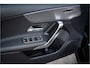 Mercedes-Benz A-klasse 180 Business Solution AMG Ambient Cruise Navigatie Camera Sportstoelen Leer LED 19" LMV