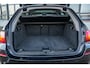 BMW 5-Serie Touring 530d High Executive Dakrail 20"L.M. Pano Koplampreiniging Parkeersensoren voor+achter