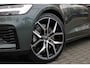 Volvo V60 2.0 T8 Plug-in hybrid AWD Plus Dark Performance Edition | Panoramadak | Trekhaak Semi-Elektrisch | Polestar Tuning | 20-inch Polestar Gesmede Velgen | Sportinterieur | 360 Camera |