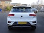 Volkswagen T-Roc 1.5 TSI Sport Automatische airco, apple carplay, android auto, navigatie voorbereiding, trekhaak, digitaal instrumenten paneel, sport uitvoering, parkeersensoren, enz.
