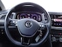 Volkswagen T-Roc 1.5 TSI Sport Automatische airco, apple carplay, android auto, navigatie voorbereiding, trekhaak, digitaal instrumenten paneel, sport uitvoering, parkeersensoren, enz.