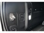 Land Rover Defender 110 P300e 110 Dynamic SE Edition | Schuif/Kantel Dak | Cold Climate Pack | Elektrische Trekhaak | Extended Black Pack |