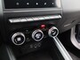 Renault Clio TCe 100 Intens | Navigatie | 17" velgen | Climate Control |