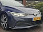 Volkswagen Golf Variant 1.5 eTSI R-Line Panoramadak, Keyless entry, Camera, LED pakket