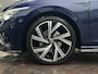 Volkswagen Golf Variant 1.5 eTSI R-Line Panoramadak, Keyless entry, Camera, LED pakket