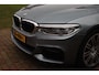 BMW 5-Serie Touring 520d High Executive Aut. | M-Pakket | Panorama | HUD | Virtual Dash | Stoelverwarming | Dealeronderhouden |