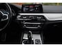 BMW 5-Serie Touring 520d High Executive Aut. | M-Pakket | Panorama | HUD | Virtual Dash | Stoelverwarming | Dealeronderhouden |