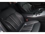 BMW 5-Serie Touring 520d High Executive Aut. | M-Pakket | Panorama | HUD | Virtual Dash | Stoelverwarming | Dealeronderhouden |