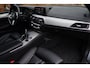 BMW 5-Serie Touring 520d High Executive Aut. | M-Pakket | Panorama | HUD | Virtual Dash | Stoelverwarming | Dealeronderhouden |