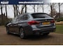 BMW 5-Serie Touring 520d High Executive Aut. | M-Pakket | Panorama | HUD | Virtual Dash | Stoelverwarming | Dealeronderhouden |