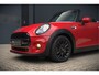 MINI Cooper Mini Cabrio 1.5 Chili | Stoelverwarming | Cruise Control | Navigatie | Ambiance Verlichting | Parkeersensoren | Keyless | Climate Control | Black Pack | Dealer Onderhouden |