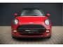 MINI Cooper Mini Cabrio 1.5 Chili | Stoelverwarming | Cruise Control | Navigatie | Ambiance Verlichting | Parkeersensoren | Keyless | Climate Control | Black Pack | Dealer Onderhouden |