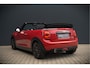 MINI Cooper Mini Cabrio 1.5 Chili | Stoelverwarming | Cruise Control | Navigatie | Ambiance Verlichting | Parkeersensoren | Keyless | Climate Control | Black Pack | Dealer Onderhouden |