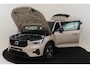 Volvo XC40 B4 (M-HYBRID) PLUS DARK -CAMERA|ADAP.CRUISE|VERW.VOORRUIT|TREKHAAK|HARMAN/KARDON|19"