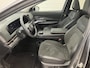 Nissan Ariya e-4ORCE Evolve 91 kWh / NL Auto / Schuif/Kanteldak / Navigatie / 360 Graden Camera / Stoel- en Stuurverwarming / Elektrisch Verstelbare Stoelen met Geheugen / Elektrische Kofferbak /