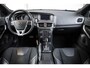 Volvo V40 T3 Polar+ Sport | Afneembare trekhaak | Panoramadak | Premium Audio by Harman Kardon | Navigatie | Parkeercamera | Parkeersensoren voor en achter | Volvo on Call | Keyless Entree | Volvo Guard Alarm