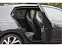 Volkswagen Golf 1.5 TSI R-Line Business Black Style | Pano.dak | Harman/Kardon | Camera | Stuurverwarming | Sportstoelen | Sfeerverlichting | Adapt.CC