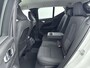 Volvo XC40 1.5 T3 Business Pro | Trekhaak | Keyless Entry + Start | Elektrische achterklep | Stoel + Stuurverwarming | Extra Getint Glas |