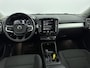 Volvo XC40 1.5 T3 Business Pro | Trekhaak | Keyless Entry + Start | Elektrische achterklep | Stoel + Stuurverwarming | Extra Getint Glas |