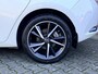 Toyota Auris 5-Deurs 1.8 Hybrid Black Edition *Navigatie*Stoelverw.*
