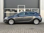 Opel Astra 1.6 Turbo Cosmo | Lichtmetaal | Climate | Navi | Parkeer sensoren |