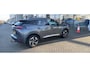 Peugeot 2008 1.2 PureTech Blue Lease Allure Adaptieve Cruise | Camera | Trekhaak | 17" Lichtmetaal | Carplay | LED | Parkeersensoren | Digitaal Dashboard | Achteruitrijcamera | Airco (automatisch) | Apple Carplay/Android Auto|telefoonintegratie premium