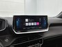Peugeot e-2008 EV GT 50 kWh 136pk Automaat | Schuif-/Kantelkdak | Navigatie | Climate Control | Adaptieve Cruise Control | 17"LMV | LED Lampen | Keyless Entry/Start | Camera | Stoelverwarming | Apple Carplay/Android Auto |