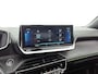 Peugeot e-2008 EV GT 50 kWh 136pk Automaat | Schuif-/Kantelkdak | Navigatie | Climate Control | Adaptieve Cruise Control | 17"LMV | LED | Camera | Stoelverwarming | Apple Carplay/Android Auto |