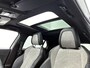 Peugeot e-2008 EV GT 50 kWh 136pk Automaat | Schuif-/Kantelkdak | Navigatie | Climate Control | Adaptieve Cruise Control | 17"LMV | LED Lampen | Keyless Entry/Start | Camera | Stoelverwarming | Apple Carplay/Android Auto |