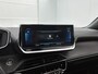 Peugeot e-2008 EV GT 50 kWh 136pk Automaat | Schuif-/Kantelkdak | Navigatie | Climate Control | Adaptieve Cruise Control | 17"LMV | LED Lampen | Keyless Entry/Start | Camera | Stoelverwarming | Apple Carplay/Android Auto |
