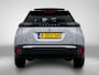 Peugeot e-2008 EV GT 50 kWh 136pk Automaat | Schuif-/Kantelkdak | Navigatie | Climate Control | Adaptieve Cruise Control | 17"LMV | LED | Camera | Stoelverwarming | Apple Carplay/Android Auto |