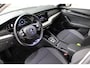 Skoda Octavia 1.0 e-TSI Business Edition Navigatie | Lichtmetalen velgen | El. achterklep | Cruise Control