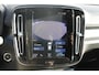 Volvo XC40 1.5 T3 R-Design Adaptieve cruise control / Semi elektrisch wegklapbare trekhaak / Blis / Apple Carplay / Verwarmbare voorstoelen en verwarmbaar stuurwiel / Climate control
