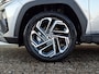 Hyundai Tucson 1.6 T-GDI PHEV Premium | Uit voorraad leverbaar! | Stoel en stuurverwarming | 360 graden camera | elektrische achterklep | Elektrisch verstelbare bestuurderstoel incl. geheugen | 2e zitrij bankverwarming |
